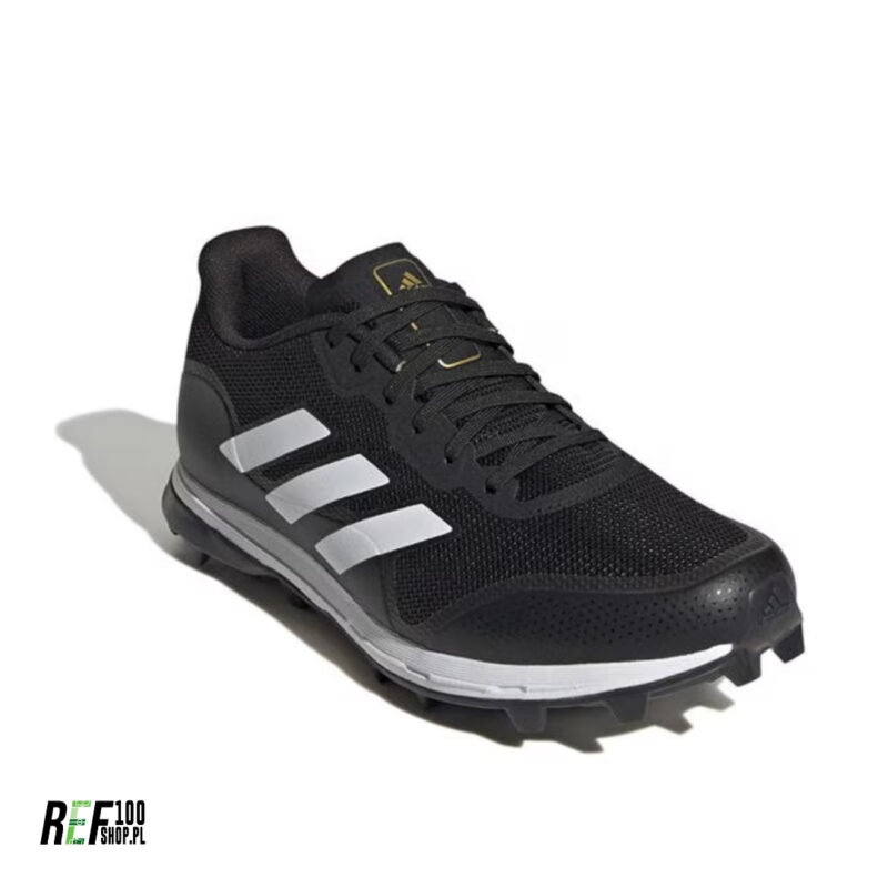 Wygodne sędziowskie buty adidas fabela na naturalną i sztuczną murawę.